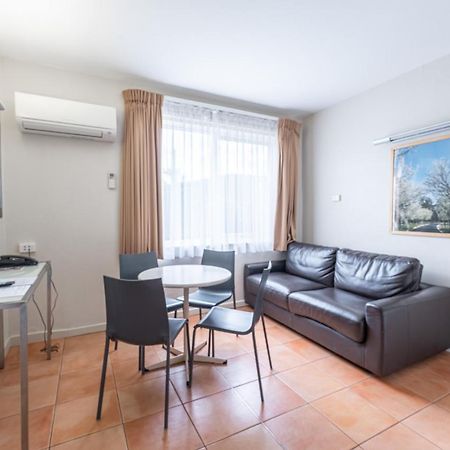 Forrest Hotel & Apartments Canberra Zewnętrze zdjęcie