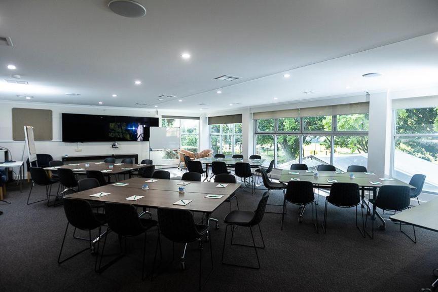 Forrest Hotel & Apartments Canberra Zewnętrze zdjęcie